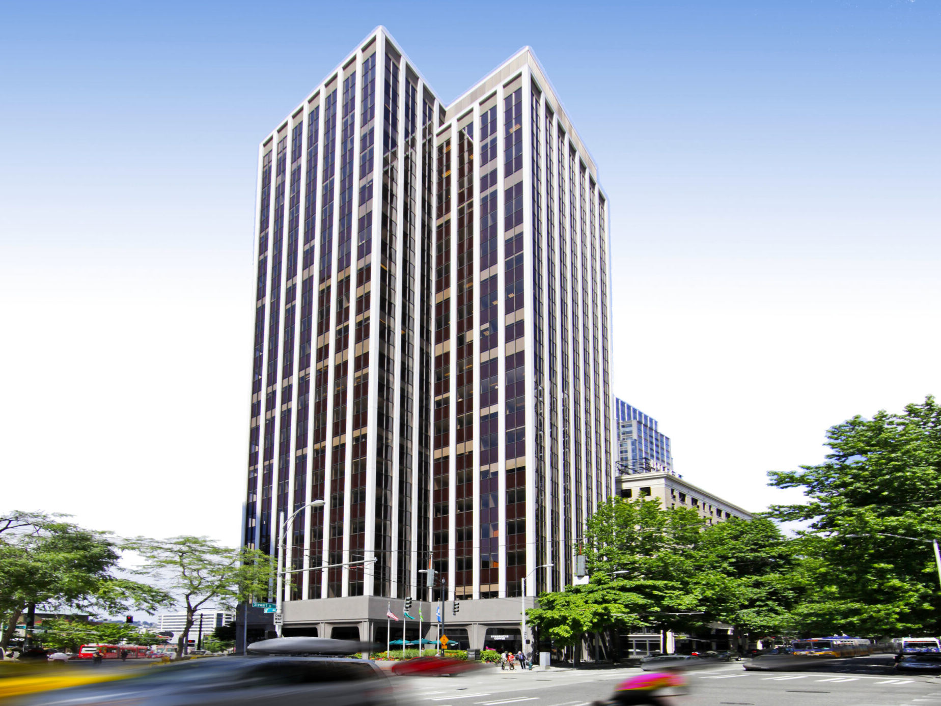 Exterior shot of Plaza 600, a 209,256 square feet office building in downtown Seattle. 